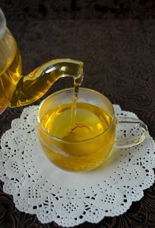 Green tea with Saffron